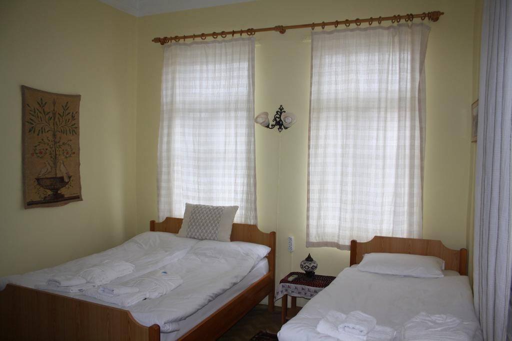 Istanbul Pension Ayvalı Habitación foto