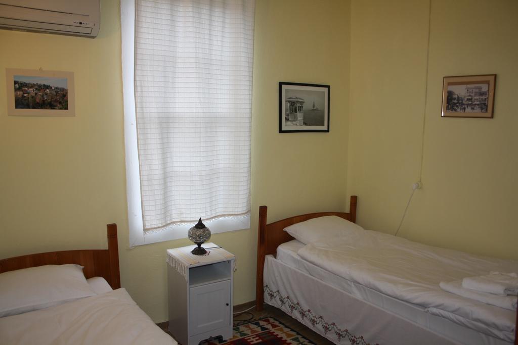 Istanbul Pension Ayvalı Habitación foto